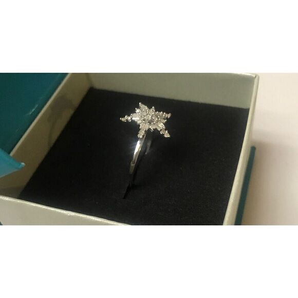 1/4 Ct. Round & Baguette Star Design Genuine Diamond Cluster Ring Sz 7 - Picture 3 of 4